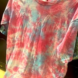 Woman shirt bundle of 2